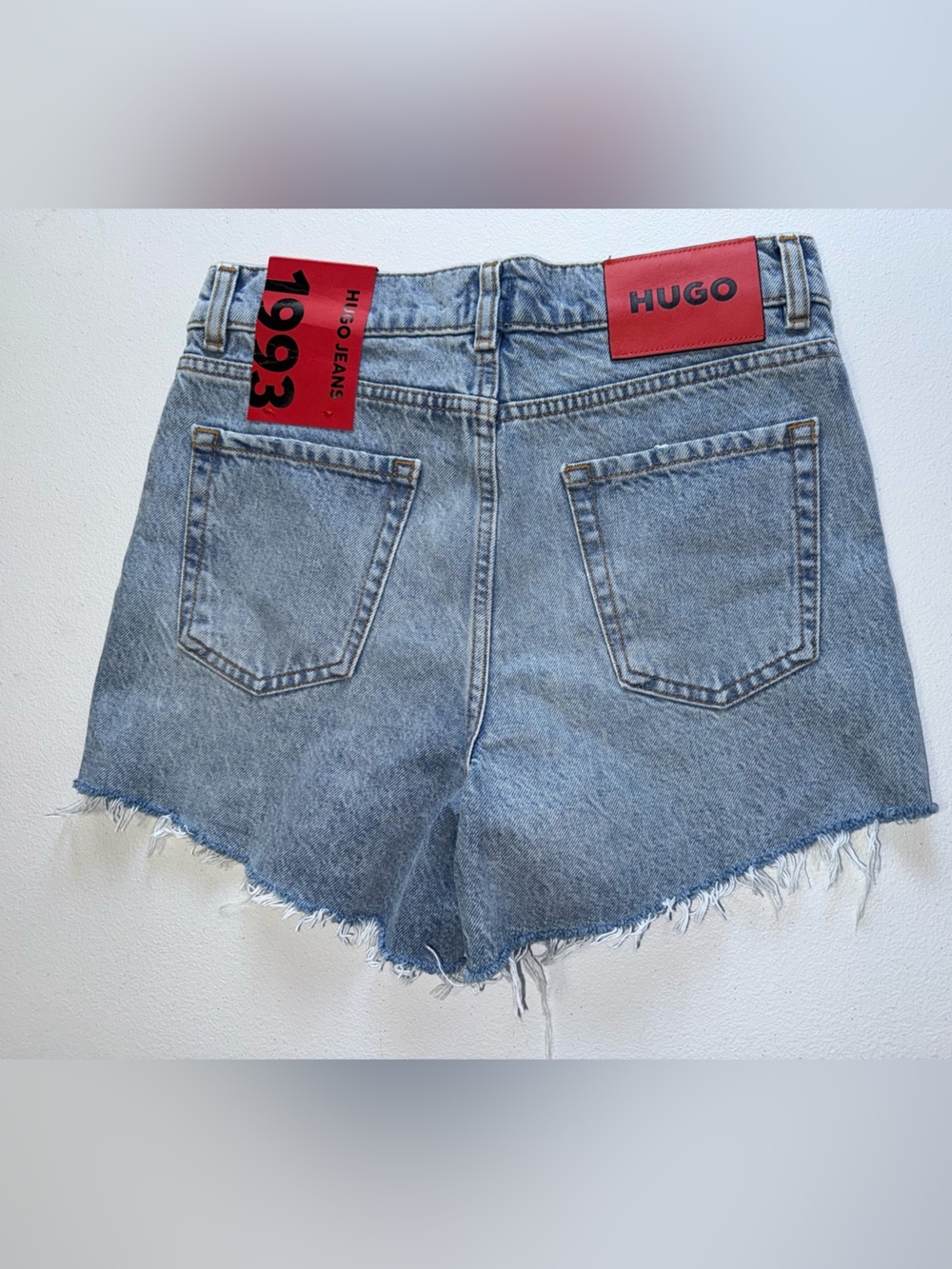Hugo Boss High Rise Cut Off Denim Shorts Light Wash Raw Hem  25 NWT button fly - Picture 3 of 14